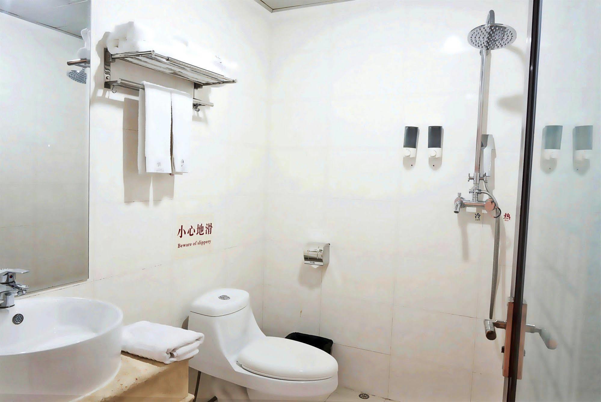 Zhongda Jindu Hotel Guangzhou Bagian luar foto